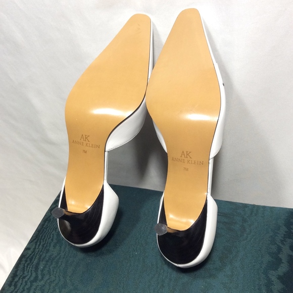 SALE! - Anne Klein White Leather Heels - Picture 3 of 3